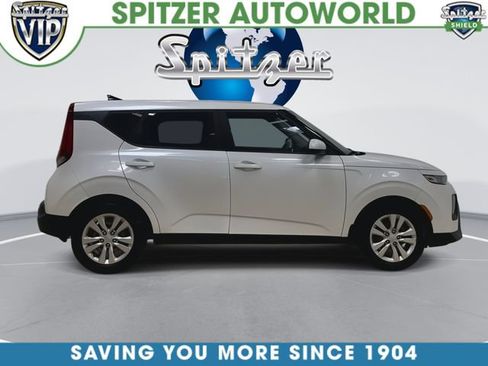 Used 2020 Kia Soul LX FWD image 2