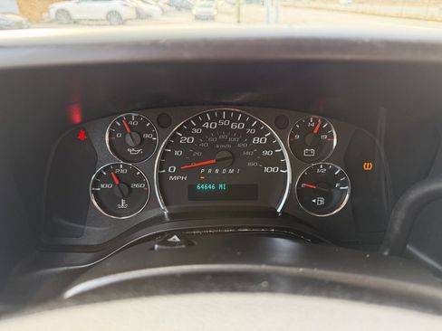 Used 2020 GMC Savana 2500 w/ Driver Convenience Package image 18