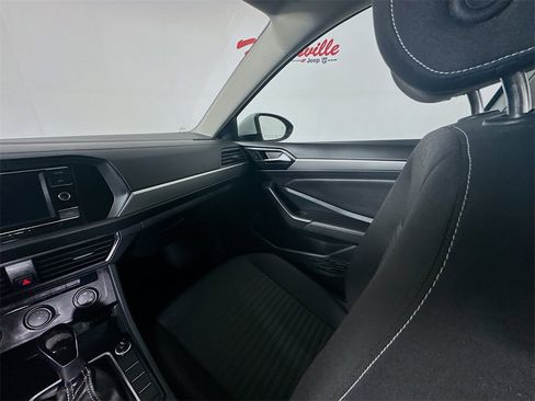 Used 2024 Volkswagen Jetta S image 11