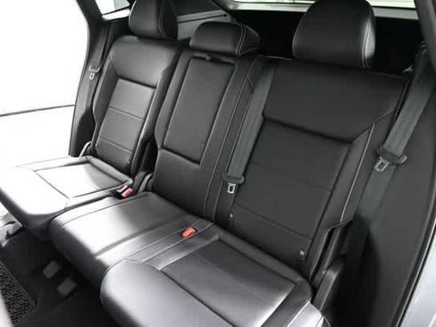 Certified 2023 Volkswagen Atlas Cross Sport SEL image 15