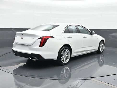 Used 2023 Cadillac CT4 Luxury image 14