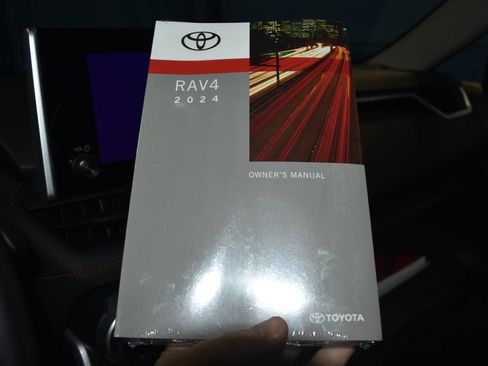 Used 2024 Toyota RAV4 Adventure image 10