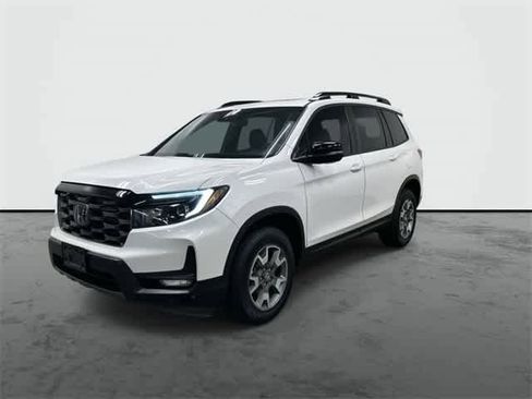 Certified 2023 Honda Passport TrailSport image 7