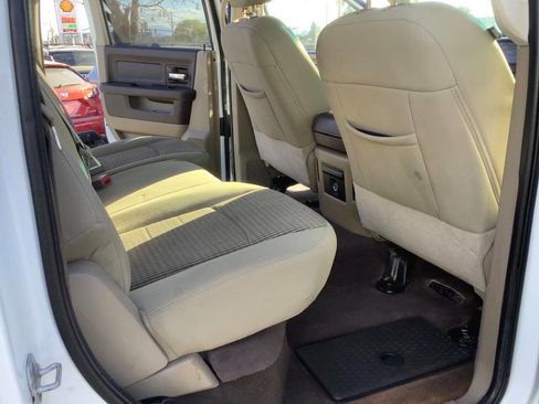 Used 2012 RAM 2500 Big Horn image 36