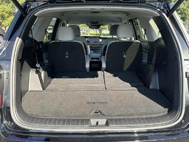 Used 2024 Hyundai Palisade SEL FWD image 15