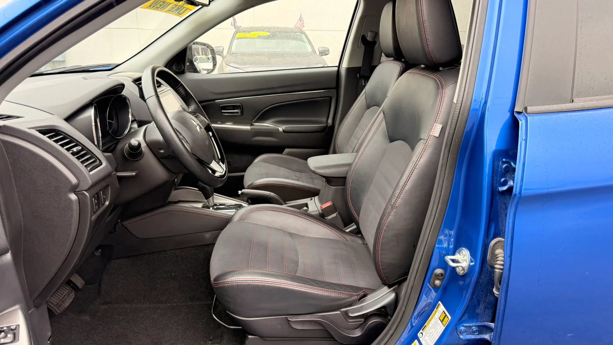 Used 2024 Mitsubishi Outlander Sport SE AWD/4WD image 12
