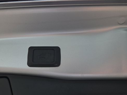 Certified 2023 Toyota RAV4 XLE Premium AWD/4WD image 10