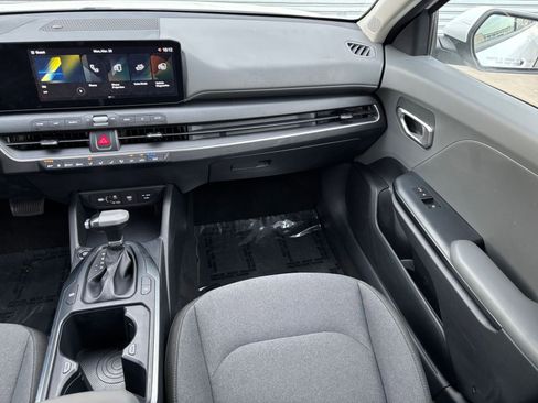 Used 2025 Kia K4 LXS image 34