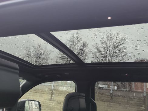 New 2026 Jeep Grand Wagoneer Limited w/ Premium Group II image 11