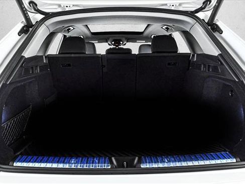 Certified 2025 Audi Q5 Premium w/ Convenience Package image 6