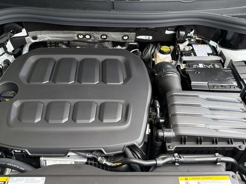New 2026 Volkswagen Tiguan SE AWD/4WD image 33