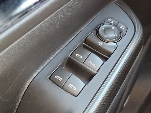 Used 2023 GMC Acadia SLT image 23