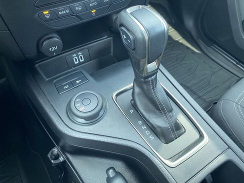 Used 2023 Ford Ranger XLT w/ Equipment Group 301A Mid image 19