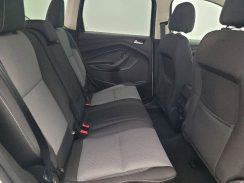 Used 2017 Ford Escape SE image 19