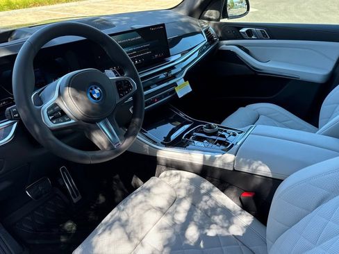 New 2026 BMW X5 xDrive50e w/ Executive Package AWD/4WD image 9