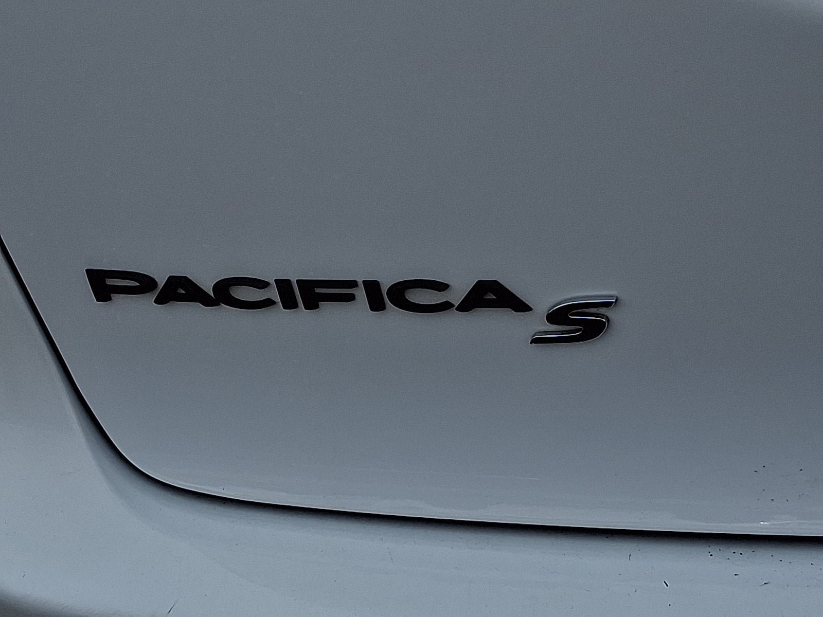 Used 2024 Chrysler Pacifica Limited FWD image 31
