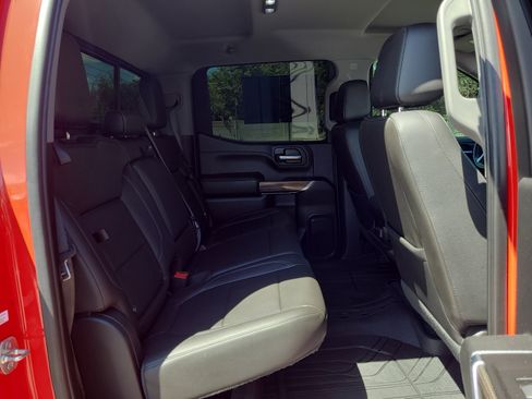 Used 2019 Chevrolet Silverado 1500 LT Trail Boss AWD/4WD image 28