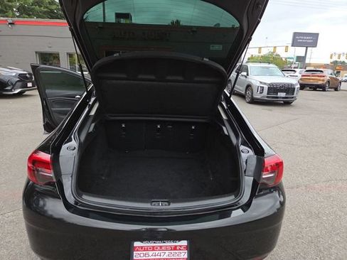 Used 2019 Buick Regal Preferred FWD image 11
