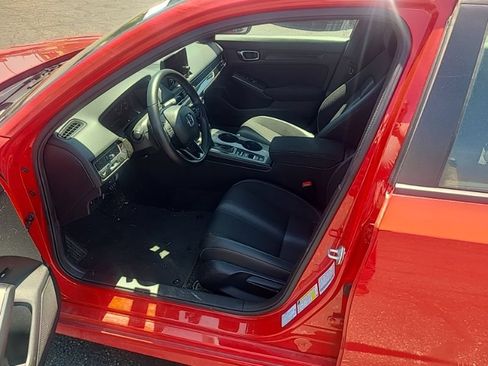 Used 2025 Honda Civic Sport image 13
