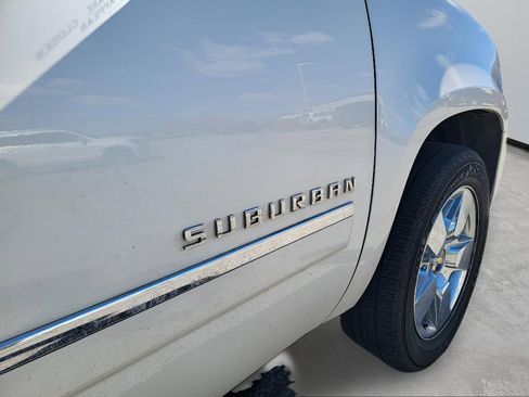 Used 2014 Chevrolet Suburban LTZ AWD/4WD image 40