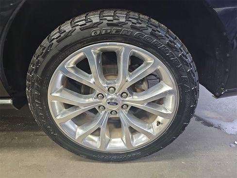 Used 2018 Ford Expedition Platinum image 33