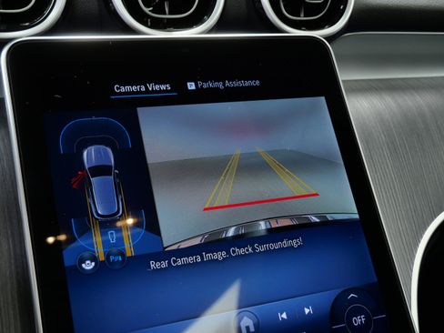 Certified 2026 Mercedes-Benz GLC 300 4MATIC image 29