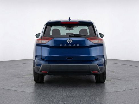 Used 2025 Nissan Rogue SV AWD/4WD image 7