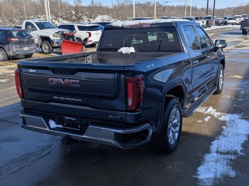 Used 2022 GMC Sierra 1500 SLT w/ SLT Premium Package image 7