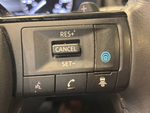 Used 2022 Nissan Rogue SL w/ SL Premium Package image 16