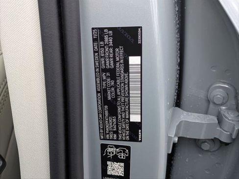 New 2026 Volvo XC90 B6 Ultra w/ Protection Package image 15