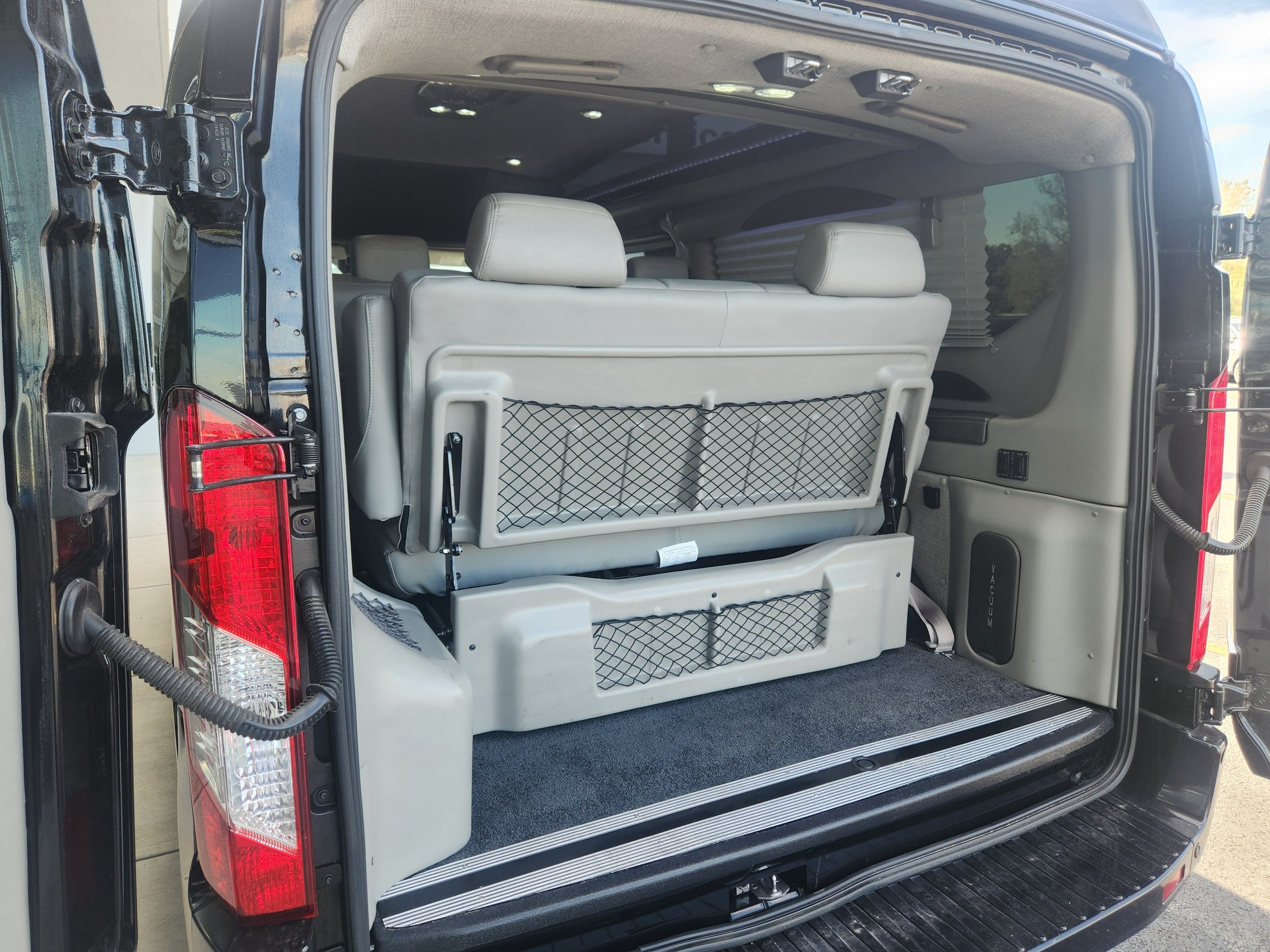 Used 2023 Ford Transit 150 Low Roof AWD image 51