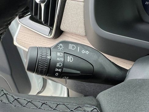 New 2026 Volvo XC90 B6 Ultra w/ Protection Package Premier image 27