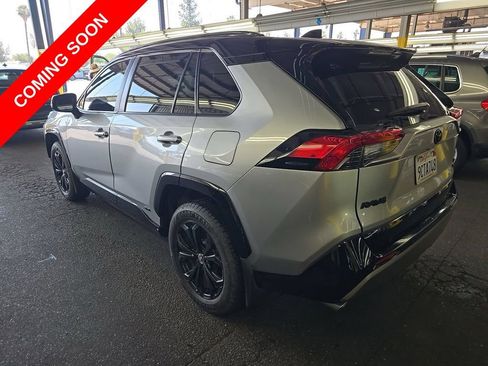 Used 2022 Toyota RAV4 XSE w/ XSE Grade Weather Package AWD/4WD image 4