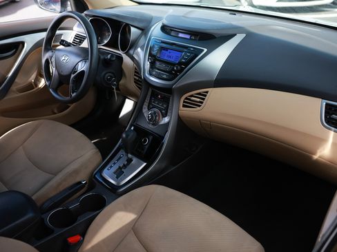 Used 2013 Hyundai Elantra GLS w/ Preferred Pkg image 22
