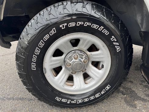 Used 2001 Ford Ranger XLT image 17