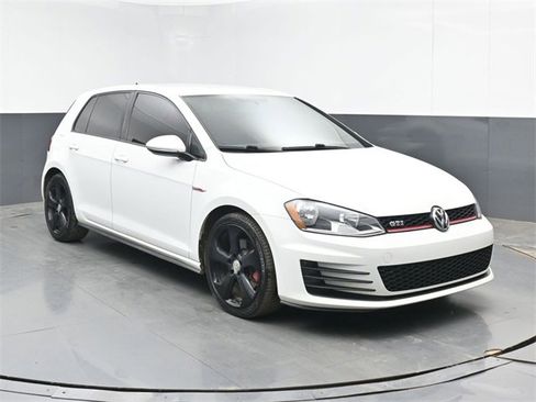 Used 2017 Volkswagen GTI S image 2