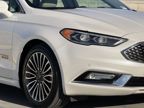 Used 2018 Ford Fusion Energi Platinum image 4