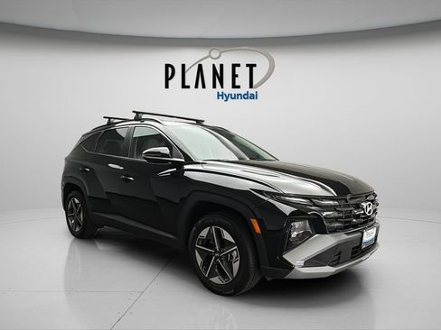 Certified 2025 Hyundai Tucson SEL AWD/4WD image 1