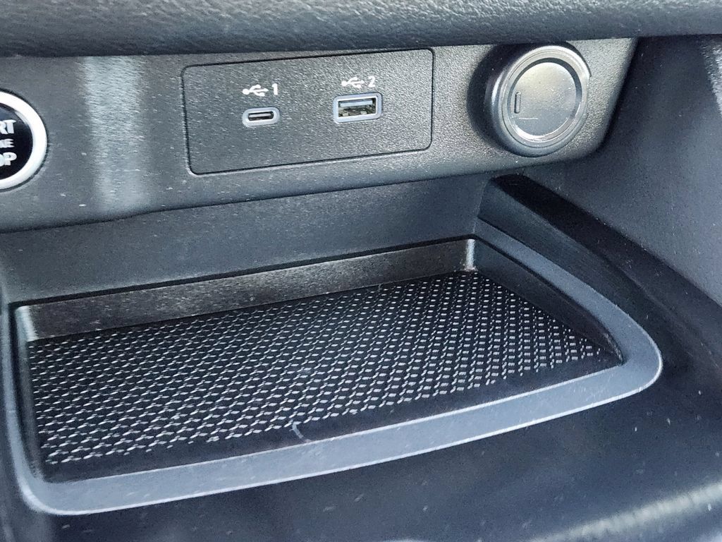 Used 2022 Nissan Rogue SV FWD image 25
