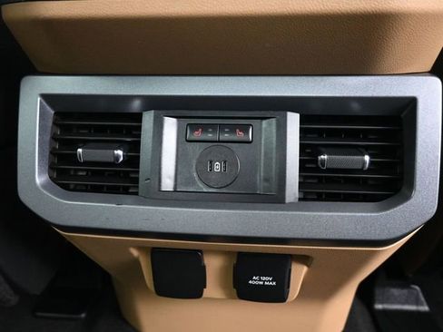 Used 2024 Ford F250 Lariat w/ Chrome Package image 7