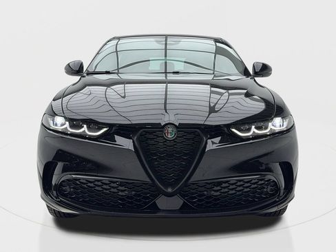 New 2025 Alfa Romeo Tonale w/ Premium Package AWD/4WD image 4