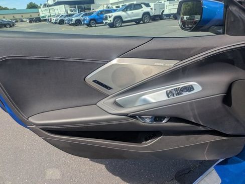 Used 2023 Chevrolet Corvette Stingray Preferred Cpe w/ Z51 Performance Package RWD image 11