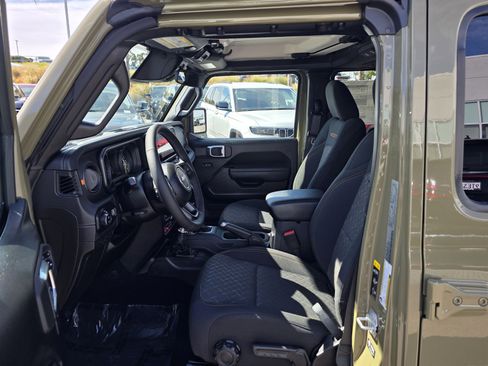 New 2026 Jeep Gladiator Mojave AWD/4WD image 15