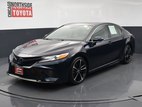 Used 2020 Toyota Camry XSE FWD image 8