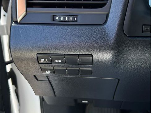 Used 2019 Lexus RX 350L FWD image 22