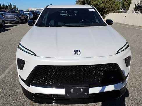 Used 2025 Buick Enclave Sport Touring w/ Super Cruise Package image 6