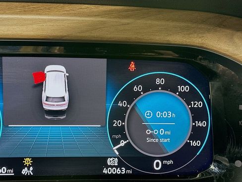 Used 2024 Volkswagen Atlas SE image 12