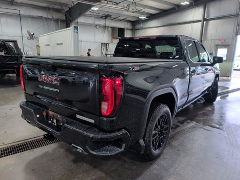 Used 2024 GMC Sierra 1500 Elevation w/ X31 Off-Road Package AWD/4WD image 3