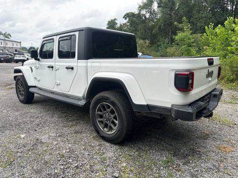 Used 2020 Jeep Gladiator Overland AWD/4WD image 4
