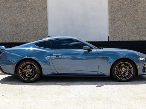 Used 2024 Ford Mustang GT Premium w/ GT Performance Package RWD image 6